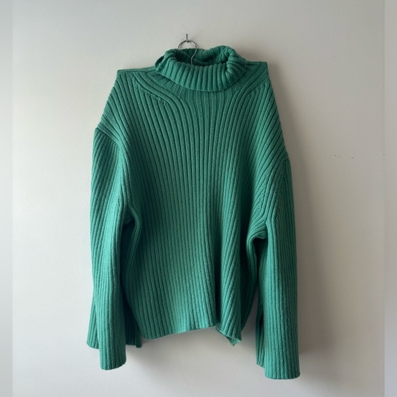 NWT green color H&M oversize turtle neck sweater size M‎ - Picture 1 of 6